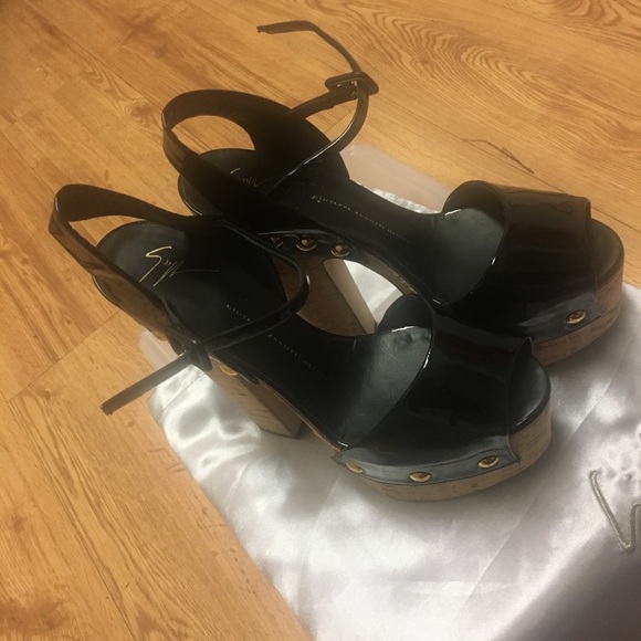 giuseppe zanotti patent leather cork heels - Picture 2 of 5